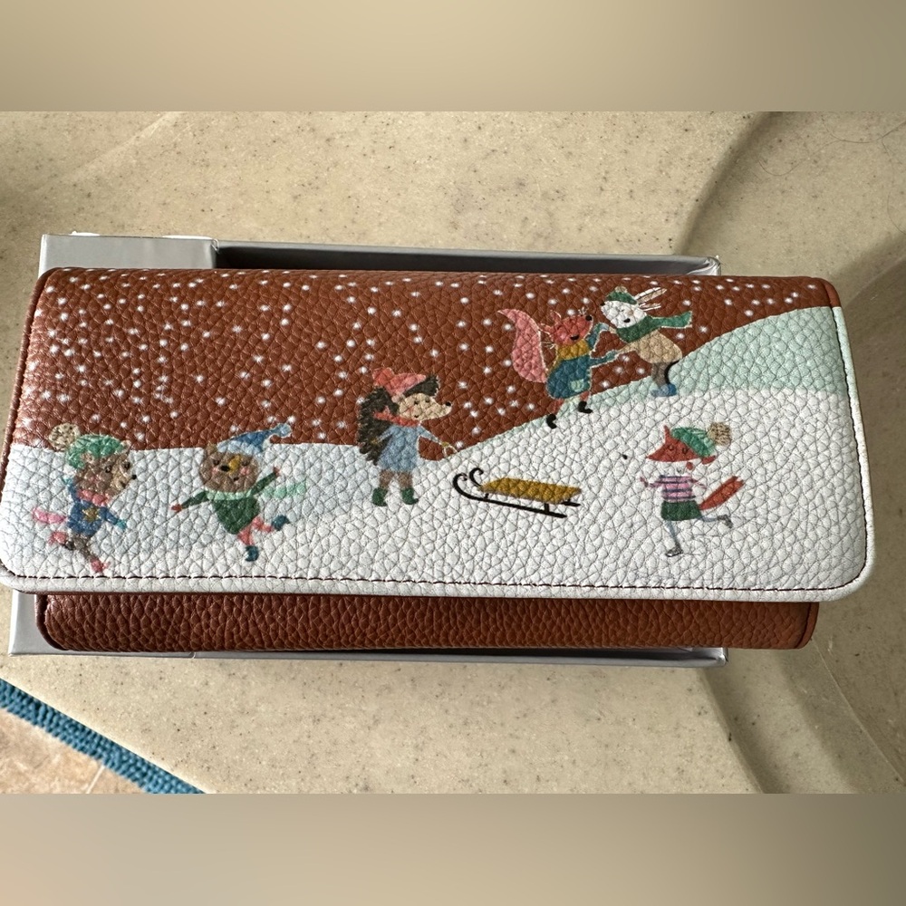 Kim Rogers®
Winter Games File Master Wallet